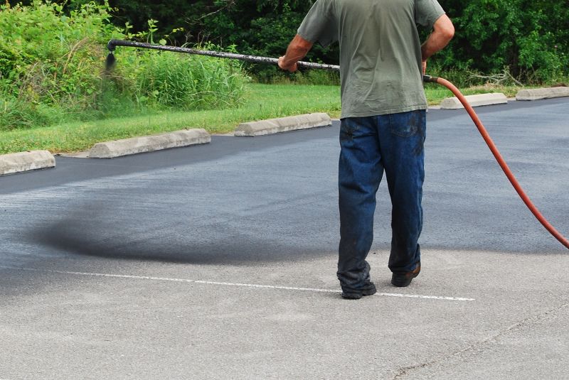 Blacktop Sealcoating in Miami Dade County, FL