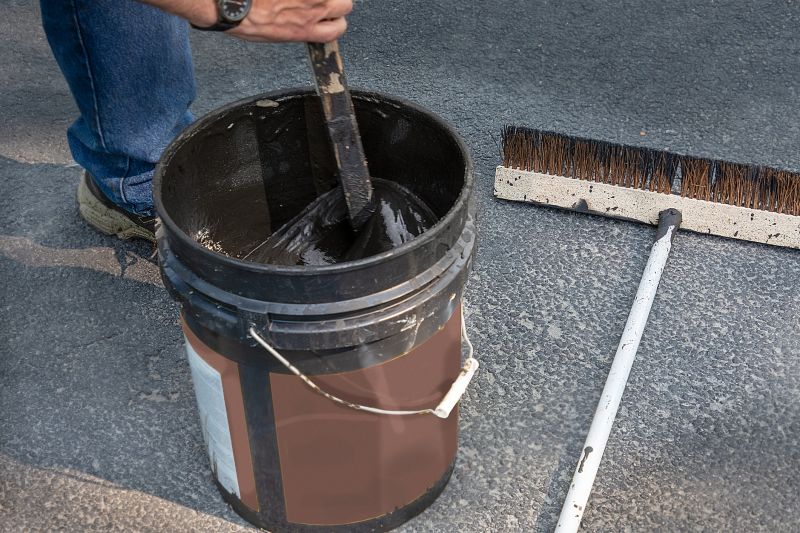 Blacktop Sealing in Denver, CO