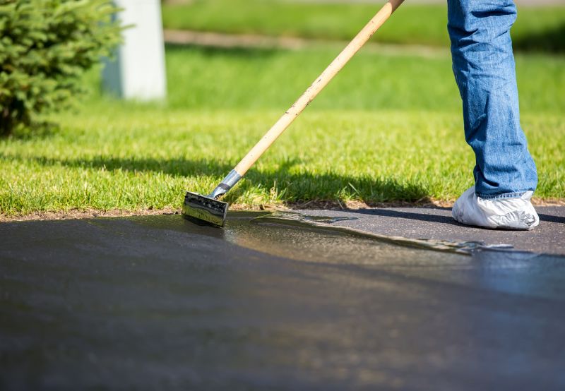 Tar Driveway Sealing in Tampa, FL
